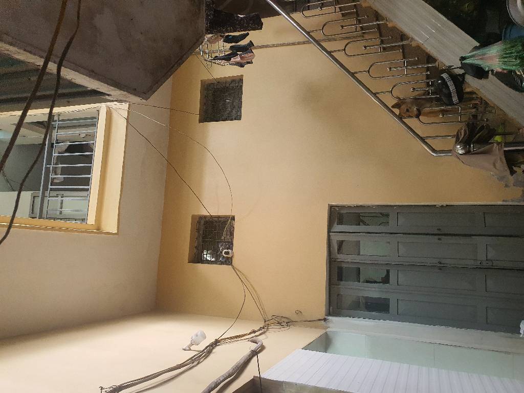 Bán nhà Trương Định - diện tích 62m2 3 tầng - GẦN PHỐ - Ô TÔ TRÁNH - giá 16,3 tỷ