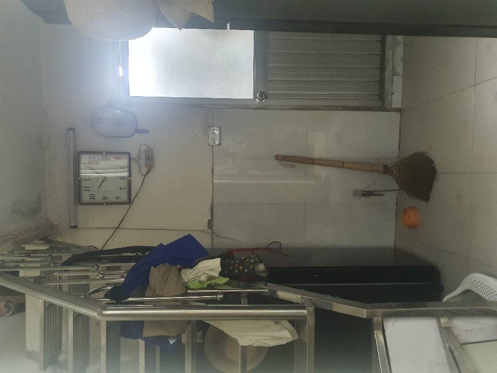 Bán nhà Trương Định - diện tích 62m2 3 tầng - GẦN PHỐ - Ô TÔ TRÁNH - giá 16,3 tỷ