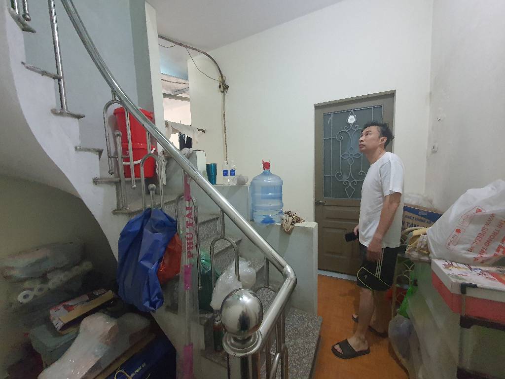 Bán nhà Trương Định - diện tích 62m2 3 tầng - GẦN PHỐ - Ô TÔ TRÁNH - giá 16,3 tỷ