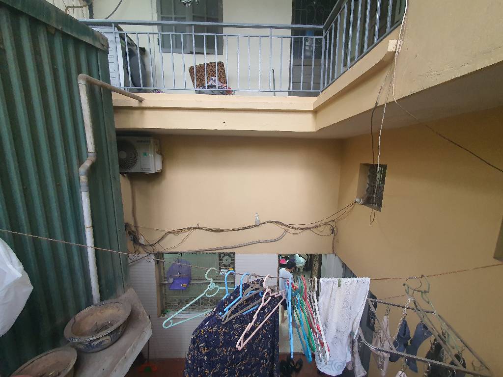 Bán nhà Trương Định - diện tích 62m2 3 tầng - GẦN PHỐ - Ô TÔ TRÁNH - giá 16,3 tỷ