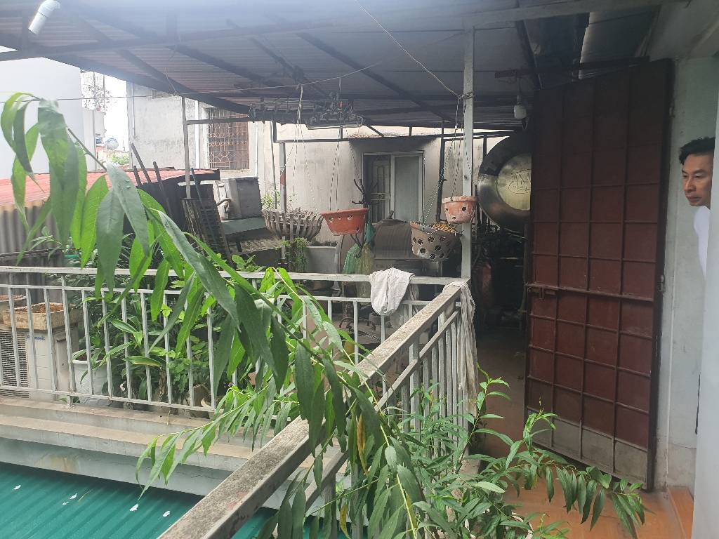 Bán nhà Trương Định - diện tích 62m2 3 tầng - GẦN PHỐ - Ô TÔ TRÁNH - giá 16,3 tỷ