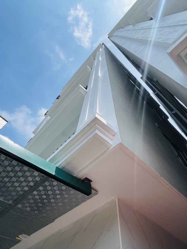 Bán nhà Thuý Lĩnh - diện tích 30m2 6 tầng - Ô tô đỗ cửa - giá 9,3 tỷ