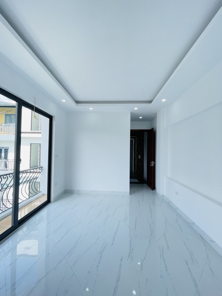 Bán nhà Thuý Lĩnh - diện tích 30m2 6 tầng - Ô tô đỗ cửa - giá 9,3 tỷ