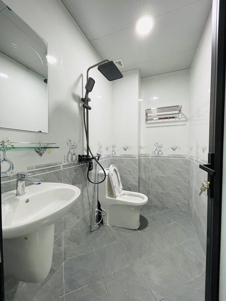 Bán nhà Thuý Lĩnh - diện tích 30m2 6 tầng - Ô tô đỗ cổng - giá 7,8 tỷ