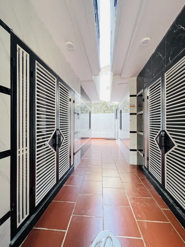 Bán nhà Thuý Lĩnh - diện tích 30m2 6 tầng - Ô tô đỗ cổng - giá 7,8 tỷ