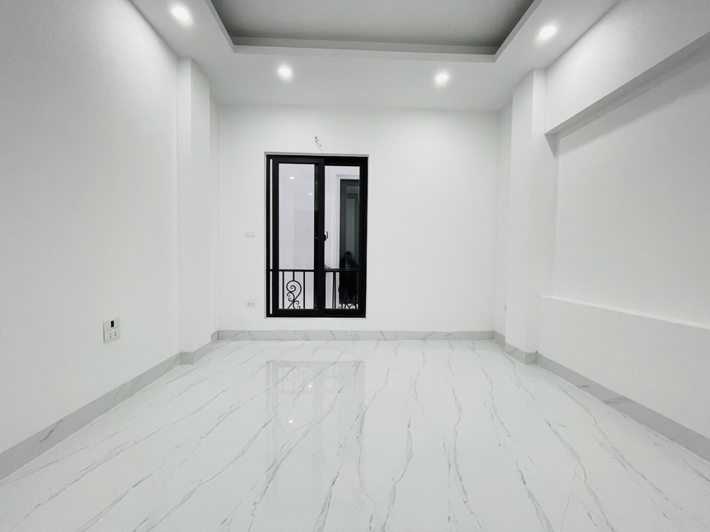 Bán nhà Thuý Lĩnh - diện tích 30m2 6 tầng - Ô tô đỗ cổng - giá 7,8 tỷ