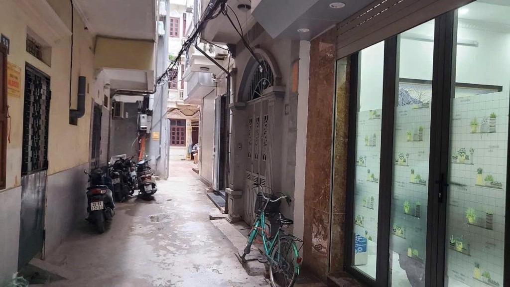 Bán nhà Tôn Đức Thắng - diện tích 48.7m2 2 tầng - Hàng hot lõi Đống Đa - giá 8,5 tỷ