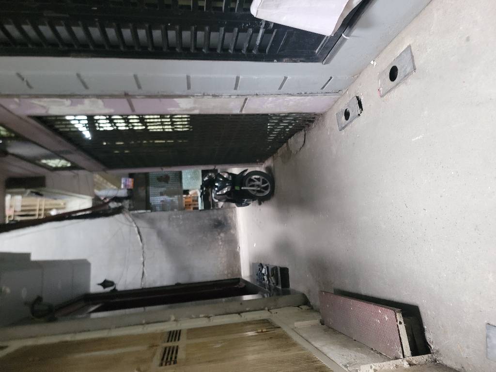 Bán nhà Ngõ Chợ Khâm Thiên - diện tích 47m2 3 tầng - Sổ đỏ chính chủ - giá 8,3 tỷ