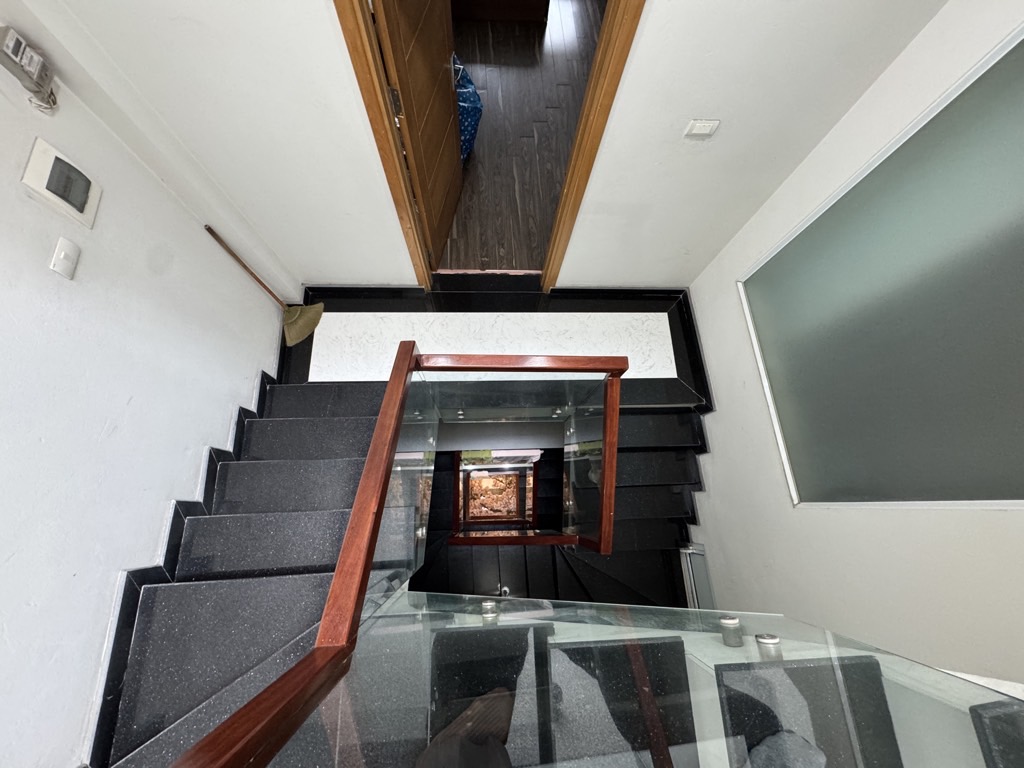 Bán nhà Ô Đồng Lầm - diện tích 80,6m2 5 tầng - Mặt tiền khủng - giá 12,5 tỷ