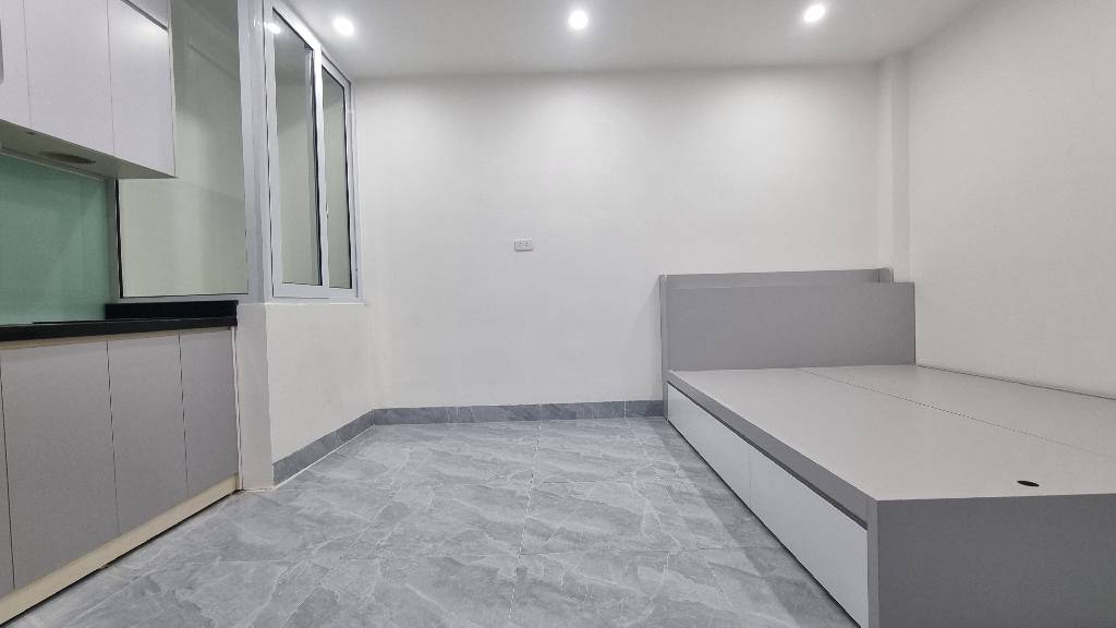 Bán nhà Định Công Thượng - diện tích 53m2 7 tầng - Ô tô đỗ cửa - giá 15,3 tỷ