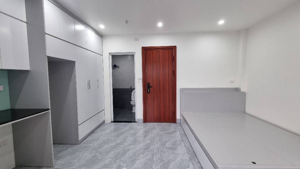 Bán nhà Định Công Thượng - diện tích 53m2 7 tầng - Ô tô đỗ cửa - giá 15,3 tỷ