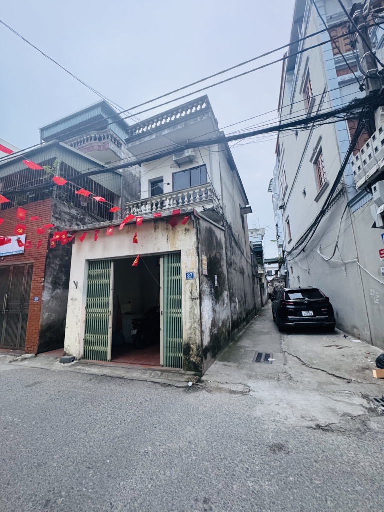 Bán nhà phố Hoa Lâm 52m2 x 2 tầng, Q. Long Biên – Giá 12 tỷ