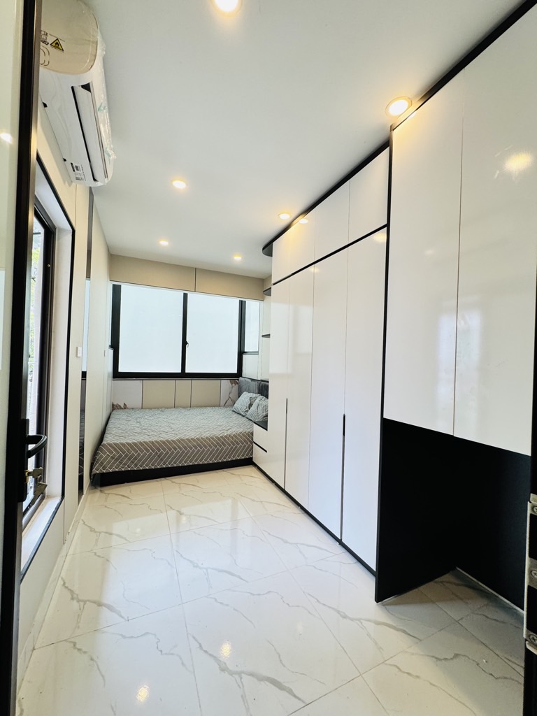 Alternative view of Bán Căn Hộ Tập Thể 128C Đại La: 60m2 – 2 Ngủ – Full Nội Thất – Giá 3.96 Tỷ