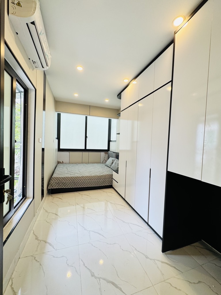 Bán nhà Đại La - diện tích 60m2 1 tầng - Nhà đẹp, sáng, đầy đủ nội thất - giá 3,9 tỷ