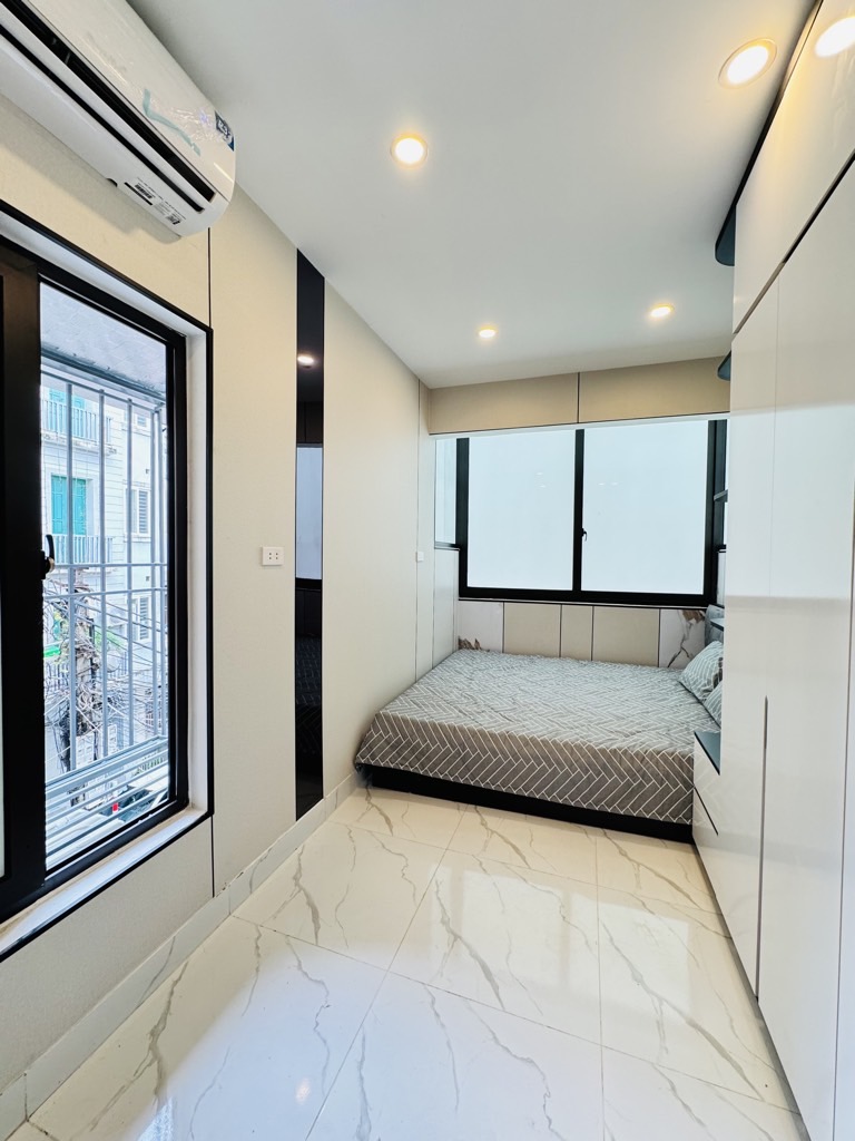 Bán nhà Đại La - diện tích 60m2 1 tầng - Nhà đẹp, sáng, đầy đủ nội thất - giá 3,9 tỷ