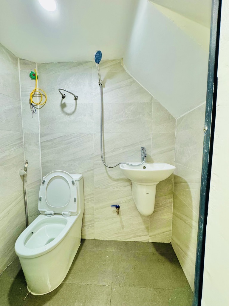 Bán nhà Tân Mai - diện tích 26m2 4 tầng - Nhà riêng nội thất đẹp - giá 3,8 tỷ