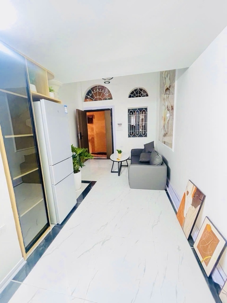 Bán nhà Tân Mai - diện tích 26m2 4 tầng - Nhà riêng nội thất đẹp - giá 3,8 tỷ