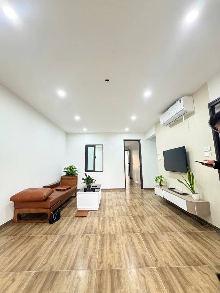 Bán nhà Nguyễn Quý Đức - diện tích 90m2 4 tầng - Nhà siêu đẹp 2 PN 2 WC - giá 5,6 tỷ