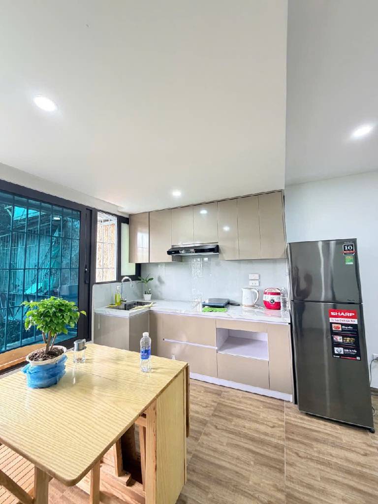 Bán nhà Nguyễn Quý Đức - diện tích 90m2 4 tầng - Nhà siêu đẹp 2 PN 2 WC - giá 5,6 tỷ