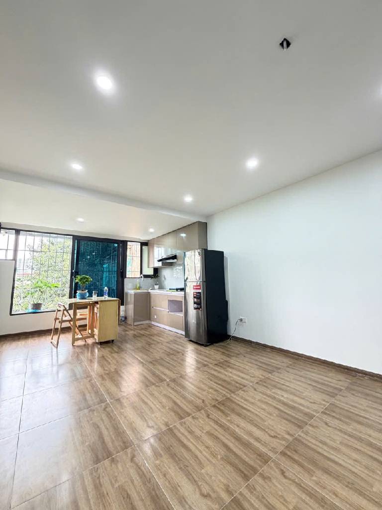 Bán nhà Nguyễn Quý Đức - diện tích 90m2 4 tầng - Nhà siêu đẹp 2 PN 2 WC - giá 5,6 tỷ