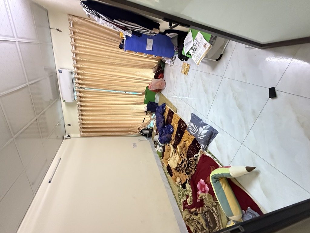 Bán nhà Lĩnh Nam - diện tích 38m2 3 tầng - Mặt ngõ thông ô tô kinh doanh - giá 4,2 tỷ