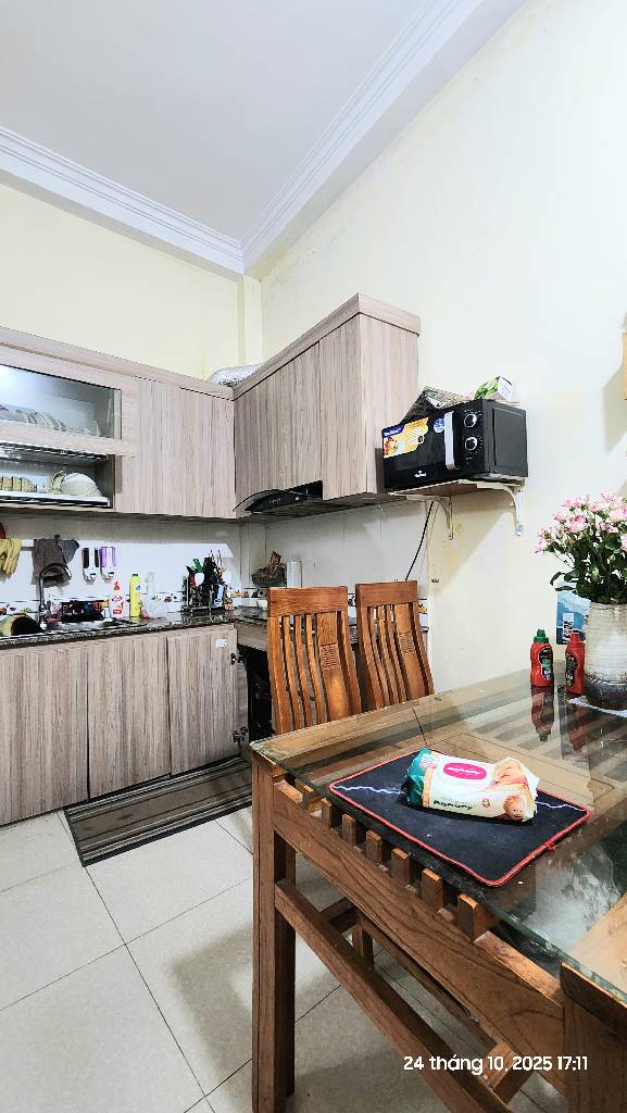 Bán nhà Nguyễn Xiển - diện tích 31m2 4 tầng - Ngõ nông, thông các ngả - giá 4,2 tỷ