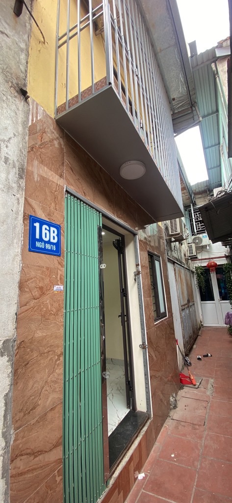 Bán nhà Định công Hạ - diện tích 24,2m2 3 tầng - Ô tô tránh - giá 2,15 tỷ