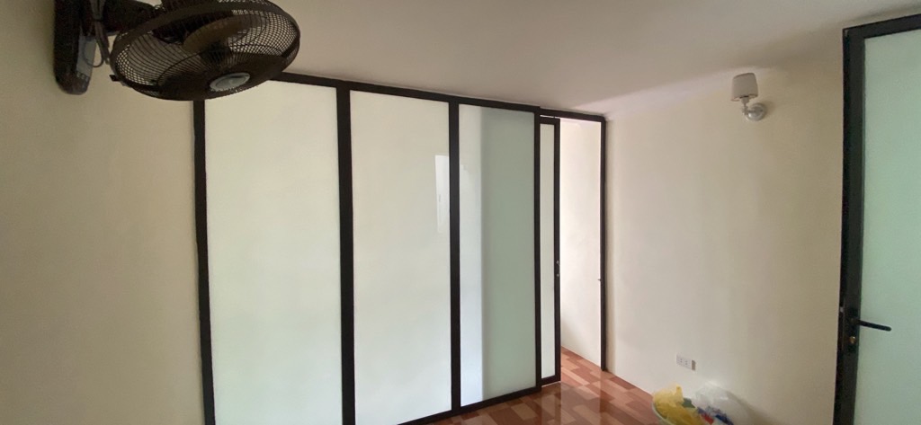Bán nhà Định công Hạ - diện tích 24,2m2 3 tầng - Ô tô tránh - giá 2,15 tỷ