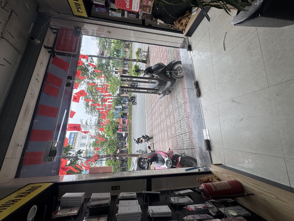 Bán nhà mặt phố Ngô Gia Tự 46m2 x 5 tầng, Q. Long Biên - Giá 18 tỷ - Ảnh 2