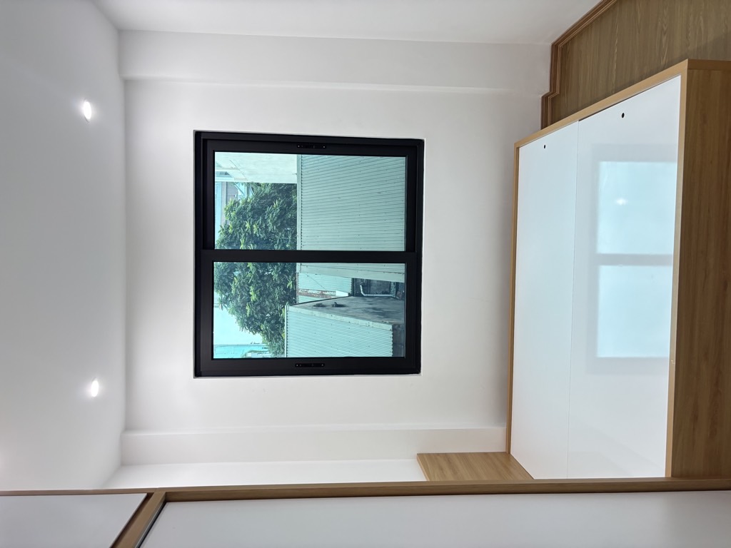 Bán nhà Triệu Việt Vương - diện tích 30m2 7 tầng - Thang máy - giá 21 tỷ