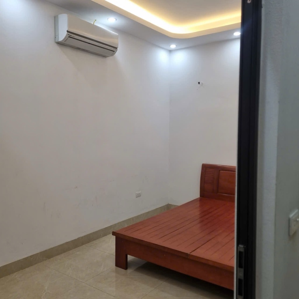 Bán nhà Định Công Hạ - diện tích 80m2 1 tầng - Nhà đẹp có thể lên tầng - giá 2,9 tỷ