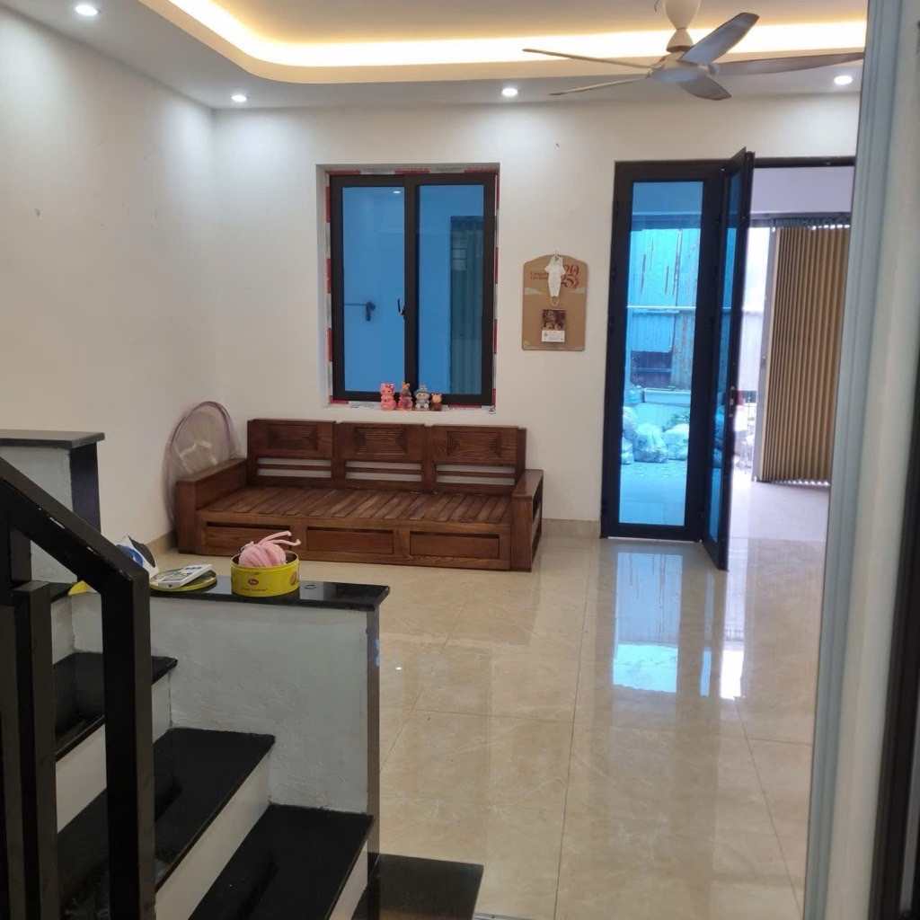 Bán nhà Định Công Hạ - diện tích 80m2 1 tầng - Nhà đẹp có thể lên tầng - giá 2,9 tỷ