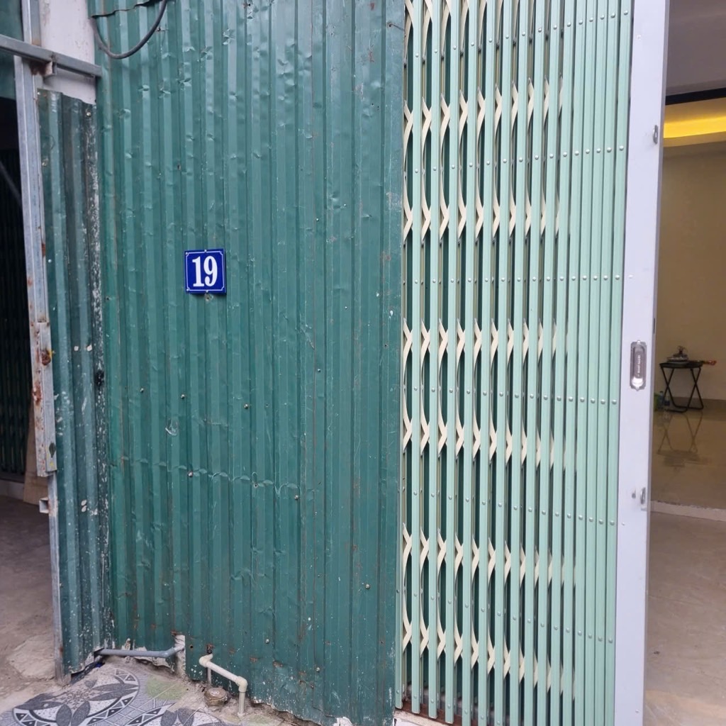 Bán nhà Định Công Hạ - diện tích 80m2 1 tầng - Nhà đẹp có thể lên tầng - giá 2,9 tỷ