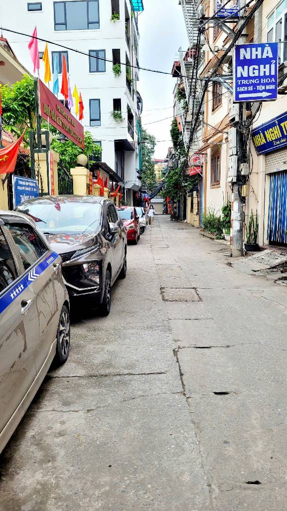 Bán nhà Kim Giang - diện tích 36m2 2 tầng - Ngõ thông ô tô tránh - giá 11,5 tỷ