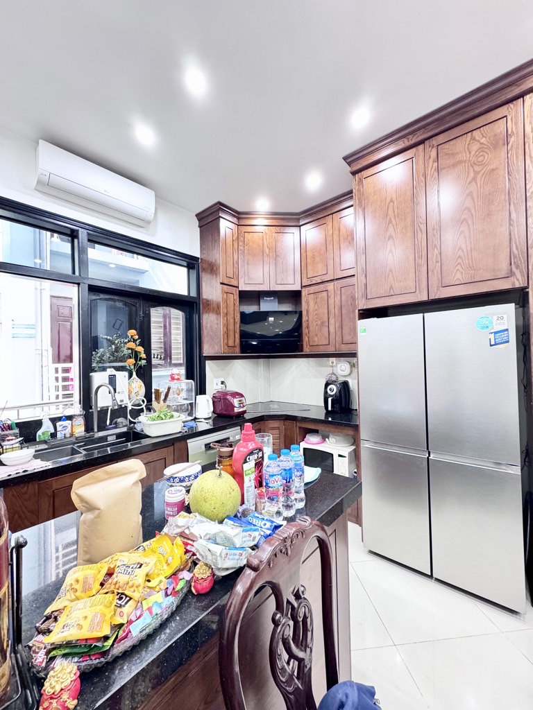 Bán nhà Hoàng Mai - diện tích 62m2 4 tầng - PHÂN LÔ Ô TÔ CHẠY VÒNG QUANH - giá 23,9 tỷ