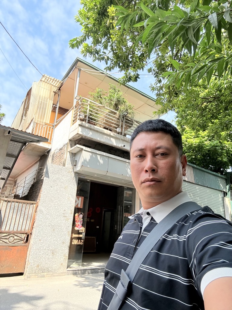 Bán nhà Nguyễn Khoái - diện tích 147m2 2 tầng - Ngõ to như phố Container - giá 23 tỷ