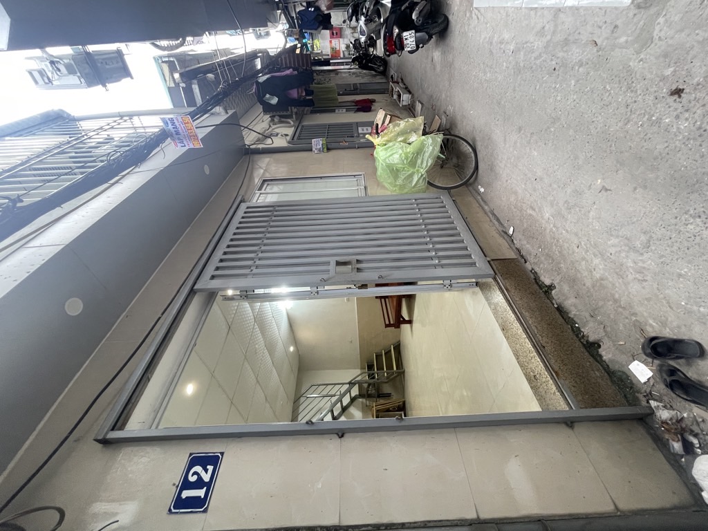 Bán nhà Lĩnh Nam - diện tích 29m2 2 tầng - NHỎ XINH VUÔNG VẮN - giá 2,2 tỷ