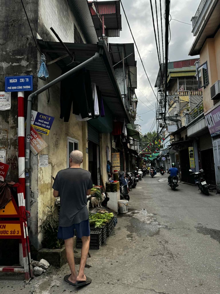 Bán nhà Định Công Thượng - diện tích 33m2 3 tầng - Siêu phẩm giá ngon vừa ở vừa cho thuê - giá 3,15 tỷ