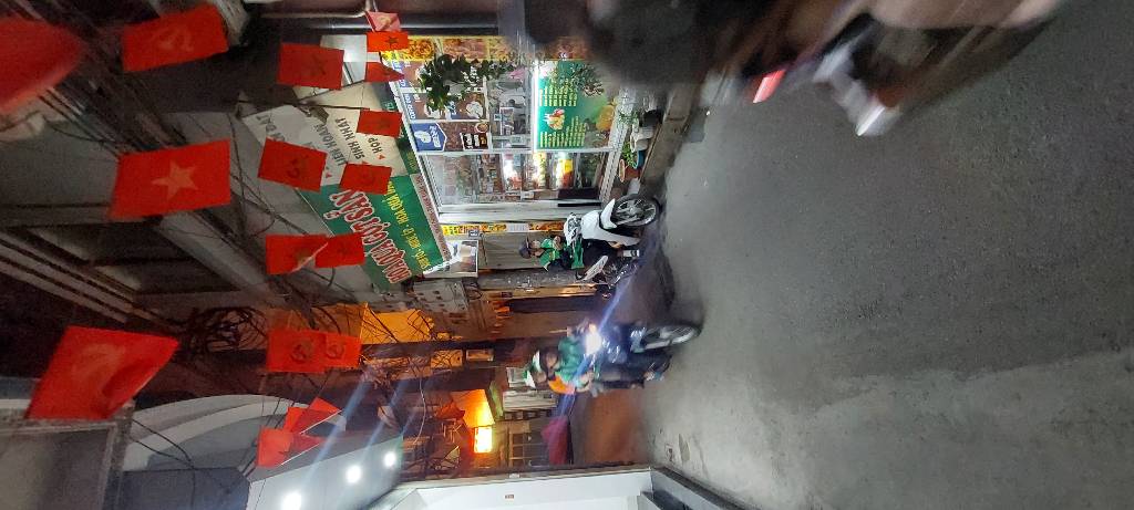 Bán nhà Chính Kinh - diện tích 23,8m2 5 tầng - Mặt phố lô góc - giá 8,6 tỷ