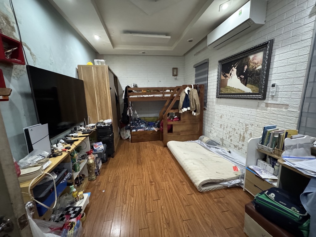 Bán nhà Thái Hà - diện tích 27m2 3 tầng - Ô tô tránh - giá 7,4 tỷ