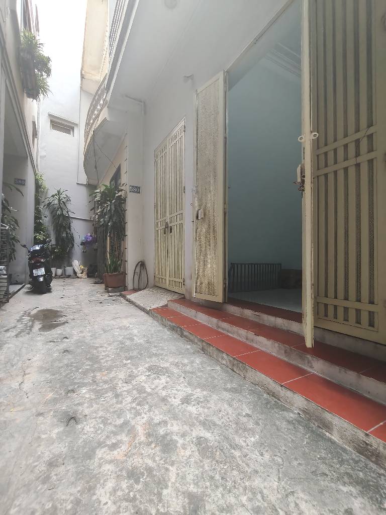 Bán nhà Mình Khai - diện tích 50.9m2 5 tầng - Nhà đẹp gần phố - giá 13,5 tỷ