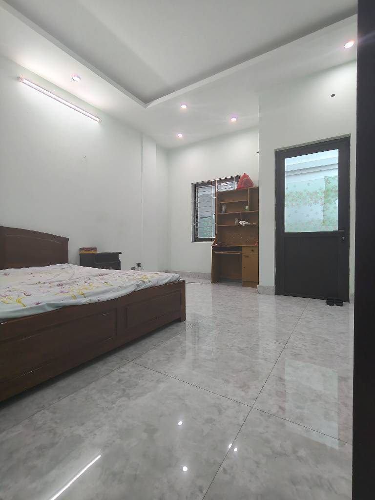 Bán nhà Mình Khai - diện tích 50.9m2 5 tầng - Nhà đẹp gần phố - giá 13,5 tỷ