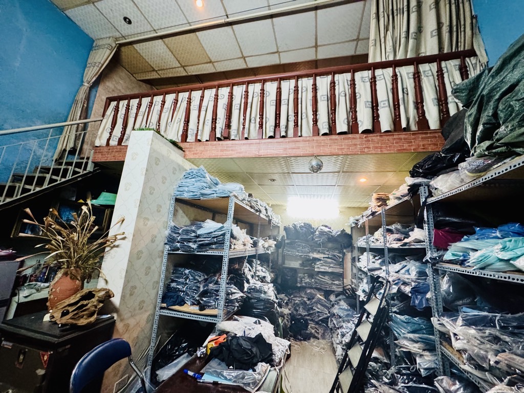 Bán nhà Nguyễn Chính - diện tích 31m2 2 tầng - Nhà cấp 4 gác xép - giá 2,95 tỷ