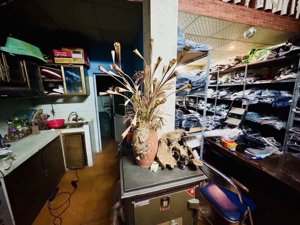 Bán nhà Nguyễn Chính - diện tích 31m2 2 tầng - Nhà cấp 4 gác xép - giá 2,95 tỷ