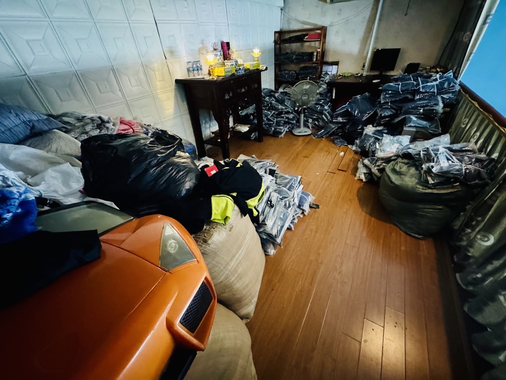 Bán nhà Nguyễn Chính - diện tích 31m2 2 tầng - Nhà cấp 4 gác xép - giá 2,95 tỷ