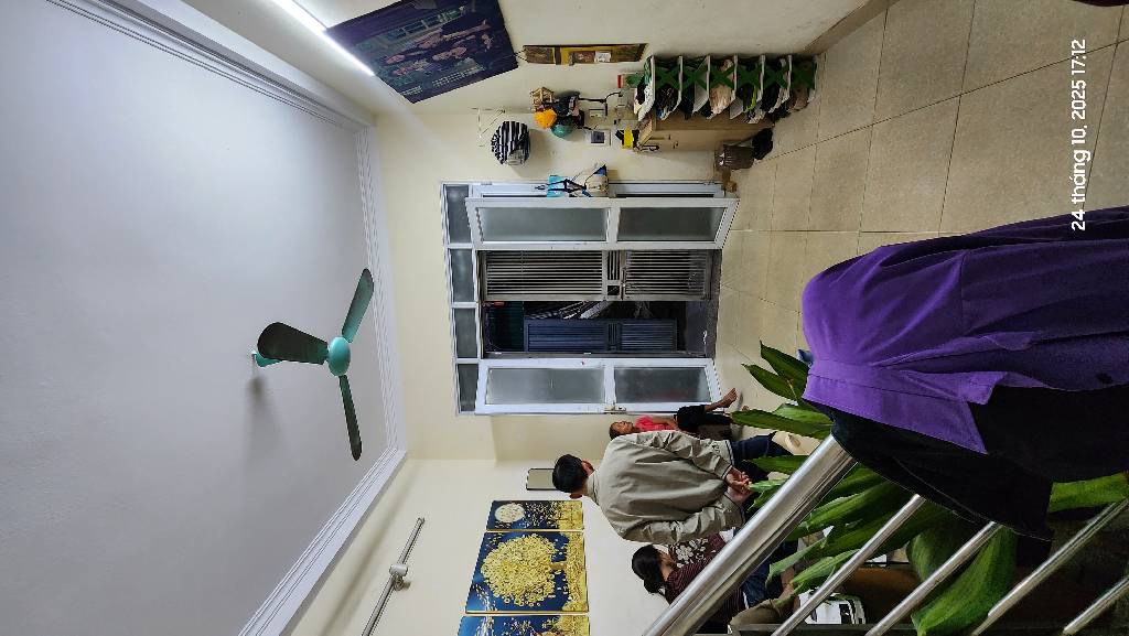 Bán nhà Nguyễn Xiển - diện tích 31m2 4 tầng - Ngõ nông, thông các ngả - giá 4,2 tỷ