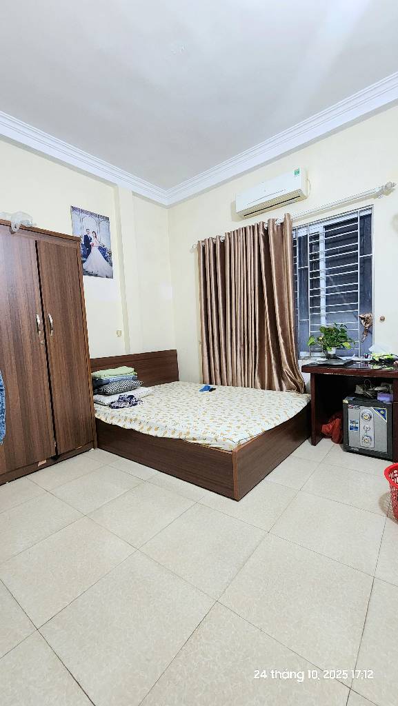 Bán nhà Nguyễn Xiển - diện tích 31m2 4 tầng - Ngõ nông, thông các ngả - giá 4,2 tỷ