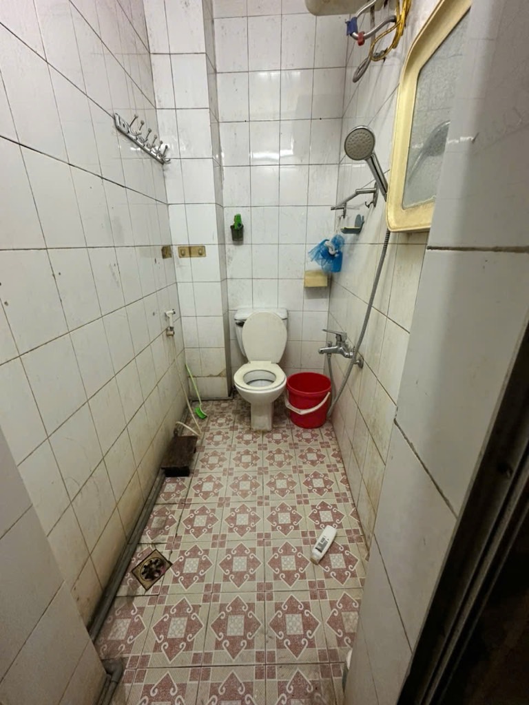 Bán nhà Khâm Thiên - diện tích 44m2 3 tầng - gần phố, tiện kết nối - giá 7,1 tỷ