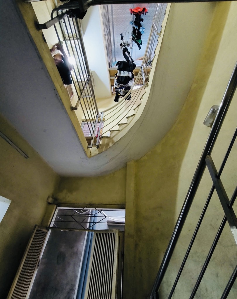 Bán nhà Khâm Thiên - diện tích 44m2 3 tầng - gần phố, tiện kết nối - giá 7,1 tỷ