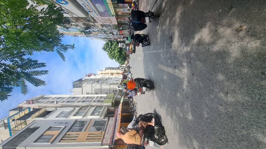 Bán nhà Trung Phụng - diện tích 25.7m2 3 tầng - Mặt phố kinh doanh - giá 16,8 tỷ